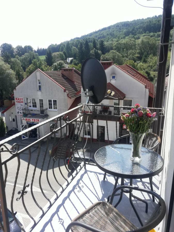 Apartament Szczesliwy Ustrzyki Dolne Luaran gambar